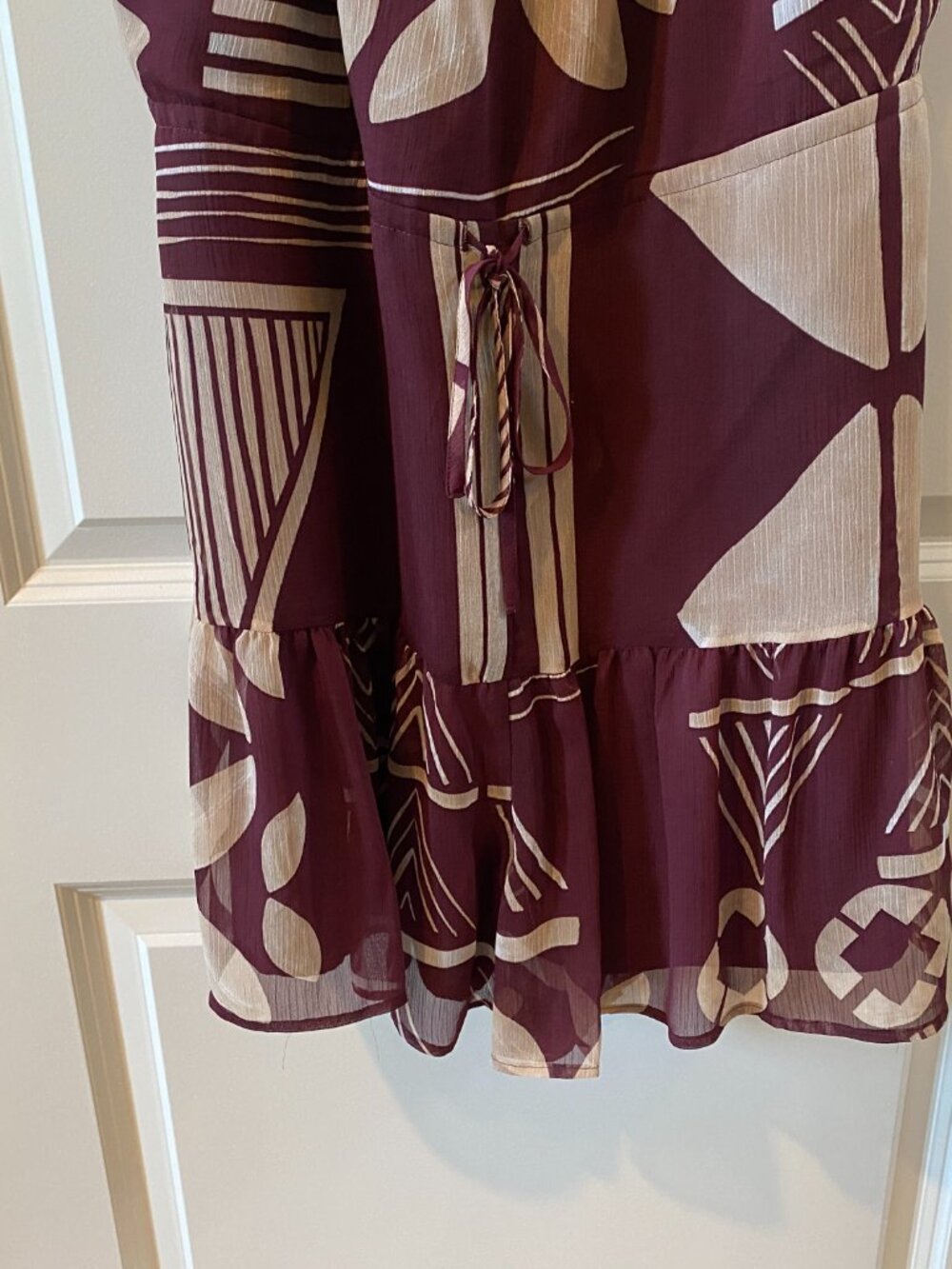 Express  Brown, White and Tan Print Romper Size M - Picture 4 of 11